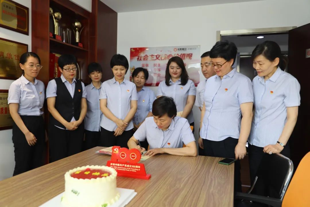 1700463559621094688.jpg 10.jpg